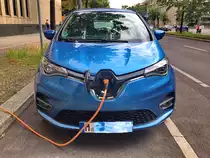 Reault ZOE E-Tech mit Schnuller. (Der Ladeanschluss verbirgt sich hinter dem Renault-Logo an der Schnauze). Foto: 09.08.2021