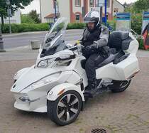 =Can-Am Spyder startet zur Ausfahrt des Konrad-Zuse-Hotels in Hünfeld, 06-2021