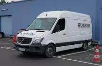 =MB Sprinter der Firma ENERCON steht bei einem Lebensmittelhändler in Kassel im Juli 2021