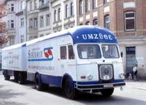 IFA H6 M�belzug (Bj.1958) aus dem Kfz-Werk Ernst Grube in Werdau beim Fahrzeugkorso durch die Stadt. Durch die Werdauer Spedition Schumann wird dieses, wie auch einige andere Fahrzeuge, in einem vorbildlichen Pflegezustand erhalten.