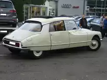 Profilansicht eines Citroen ID 20 D Super. Start zum 8. Saarner Oldtimer Cup am 22.08.2021.