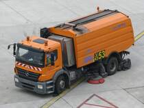 Kehrwagen am D�sseldorfer Flughafen 18.4.2009