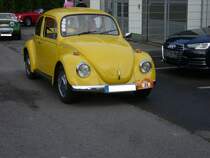 VW 1200  Sparkäfer , der Modelljahre 1967 bis 1973. Eine wirtschaftliche Rezession veranlasste die VW AG Anfang 1967, wieder ein  abgespecktes  Modell auf den Markt zu bringen. Der Wagen war recht bescheiden ausgestattet und mit dem schwachbrüstigen, gebläsegekühlten Vierzylinderboxermotor ausgerüstet. Dieser Motor hat einen Hubraum von 1192 cm³ und leistet 34 PS. Start zum 8. Saarner Oldtimer Cup am 22.08.2021.