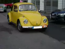 VW 1200  Sparkäfer , der Modelljahre 1967 bis 1973. Eine wirtschaftliche Rezession veranlasste die VW AG Anfang 1967, wieder ein  abgespecktes  Modell auf den Markt zu bringen. Der Wagen war recht bescheiden ausgestattet und mit dem schwachbrüstigen, gebläsegekühlten Vierzylinderboxermotor ausgerüstet. Dieser Motor hat einen Hubraum von 1192 cm³ und leistet 34 PS. Start zum 8. Saarner Oldtimer Cup am 22.08.2021.
