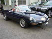 Alfa Romeo Spider der zweiten Serie, gebaut von 1969 bis 1982. Motorisiert war der Spider grundsätzlich mit einem Vierzylinderreihenmotor. Hier konnte der Kunde zwischen folgenden Hubräumen wählen: 1290 cm³ mit 89 PS, 1570 cm³ mit 98 PS, 1779 cm³ mit 118 PS und 1962 cm³ mit 132 PS. Start zum 8. Saarner Oldtimer Cup am 22.08.2021.