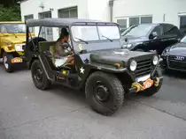 Ford Mutt M151. Der Ford Mutt (M ilitary U tility T actical T ruck) M151 war in der US-Army und anderen Armeen der Nachfolger des legendären Willy´s Jeep. Seine Auslieferung begann bereits 1959. Angetrieben wird der M151 von einem Vierzylinderreihenmotor mit einem Hubraum von 2320 cm³ und einer Leistung von 72 PS. Start zum 8. Saarner Oldtimer Cup am 22.08.2021.