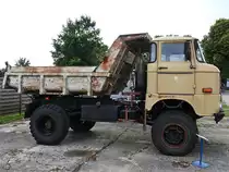 Ein W50 LA Muldenkipper war im August 2021 im DDR-Museum Dargen zu sehen.