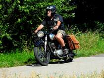 PUCH 250TF, in rasanter Fahrt anlässlich der Wadholz-Classic-2018; 180715