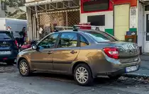 Rückansicht: Lada Granta Sedan. Aufnahme: 11.2020.