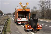 Sprinter 311CDI mit dem Bitumenkocher. Hier kurz vorm Rastplatz Sauerland-Ost. (07.04.2009)