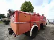 Ein in Polen gebautes Tanklöschfahrzeug TLF 8/20 (Jelcz 003/Star 25) ist Teil der Ausstellung im DDR-Museum Dargen. (August 2021)