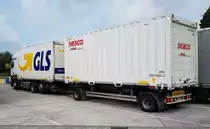 =MB Actros der Spedition SCHUCK steht auf einem Rastplatz an der A 7, 06-2021