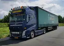 =Volvo 500 mit einem Auflieger der Spedition BOLK, 06-2021