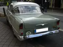 Heckansicht eines viertürigen Opel Rekord P1. Oldtimertreffen in Heiligenhaus am 12.09.2021.