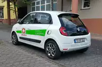 =Renault Twingo vom Pflegedienst AMADEUS steht im Juni 2021 in Hünfeld