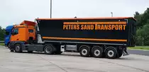 =MB Actros von  PETER`S SAND TRANSPORT  rastet im Juni 2021 an der A 7