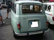 Heckansicht eines Renault R4 der Modelljahre von 1967 bis 1974. Oldtimertreffen in Heiligenhaus am 12.09.2021.