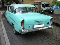 Heckansicht eines Opel 1200. Oldtimertreffen in Heiligenhaus am 12.09.2021.