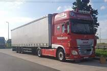 =DAF XF-Sattelzug der Spedition TRANSHEEZE rastet im Juni 2021 an der A 3