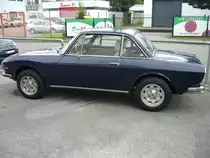 Profilansicht eines Lancia Fulvia Coupe 1.3S der Seria 3. Ratingen-Breitscheid am 19.09.2021.