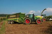 Fendt Vario 930 mit Krone ZX Häckselwagen am 18.09.21 bei der Maisernte 2021 bei Diebach am Haag