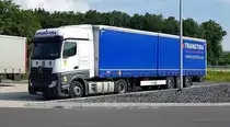 =MB Sattelzug von TRANSISTRA steht auf dem Rasthof Fulda-Nord, 06-2021