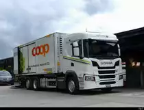 Scania G 450 mit Kühlkasten in Delemont am 20.09.2021