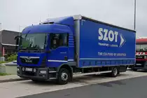 =MAN vom Logistiker SZOT rastet im Juni 2021 an der A 7