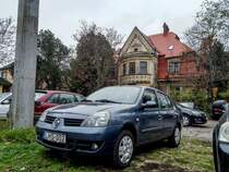 Renault Thalia, oder Clio Symbol wie er auf einige Märkte genannt wurde. Foto: 11.2020.