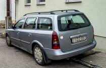 Rückansicht: Opel Astra G Caravan in November 2020.