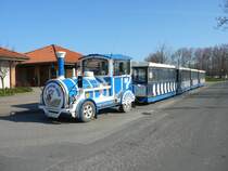 KAP ARCONA-Bahn wartet auf Fahrg�ste am 23.04.09 in Putgarden/R�gen