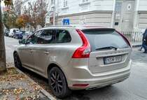 Rückansicht: Volvo XC60 in November 2020.