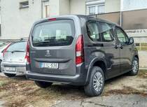 Rückansicht: Peugeot Rifter in November 2020.