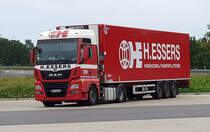 =MAN TGX-Sattelzug der Spedition ESSERS steht auf dem Rasthof Fulda-Nord im September 2021