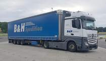 =MB Actros-Sattelzug der Spedition B+H, 09-2021