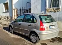 Rückansicht: Citroen C3 der ersten Generation (11.2020).