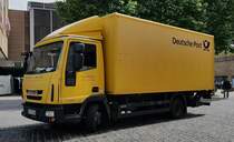 =Iveco Eurocargo von DEUTSCHE POST auf Zustelltour in Fulda, 07-2021