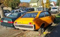 Rückansicht: Renault R 15. Das Auto war hier am ende einer Restauration. Wenige Monaten später habe ich ihn mit Kennzeichen im Verkehr schon gesehen. Foto: November 2020