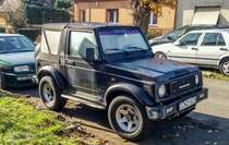 Suzuki Samurai, fotografiert in November 2020.