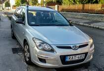 Hyundai i30 CW de ersten Generation, fotografiert in November 2020.