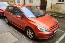 peugeot 307 in der Farbe  Cuivre Goa , fotografiert in 10.2021.