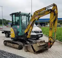 =Yanmar VIO 30 steht auf einer Baustelle in Fulda, 07-2021