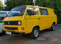 =VW T 3 steht im Juli 2021 bei einem Karosseriebetrieb in Hünfeld