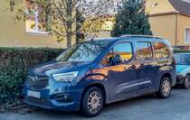 Diesen Opel Combo Life 7 sitzer (Combo E) habe ich in November 2020 gesehen.