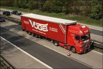 V�GEL SPEZIAL No6: RED DEVIL: DAF XF105.460SCC  SuperSpaceCab  der V�GEL Spedition aus Bludesch/Vorlaberg. Dieser Truck besitzt eine  Bullenf�nger  und ist dem Standort Schaanwald in Lichtenstein zugeordent. 

