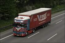 VGEL SPEZIAL No8: Ein schon lterer SCANIA TOPLINE 164L \8/ 480PS ist durch das Ruhrgebiet bei Schwerte-Ergste in Richtung Sden unterwegs. (16.04.2009)

