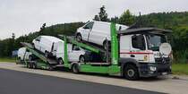 =MB-Autotransporter von HÖDLMAYR rastet in Juli 2021 an der A66