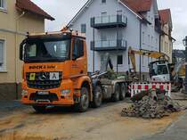 =MB Arocs der Firma BOCK & Sohn auf einer Einsatzstelle in Hünfeld, 07-2021