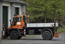 ... und am 30.04.2009 mit angebauten Braken und dem  Gegegngewicht  am Heck. 