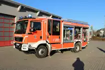 Feuerwehr Langenselbold MAN TGM Ziegler StlF20 (Florian Langenselbold 1-40-1) am 21.12.21 bei einem Fototermin